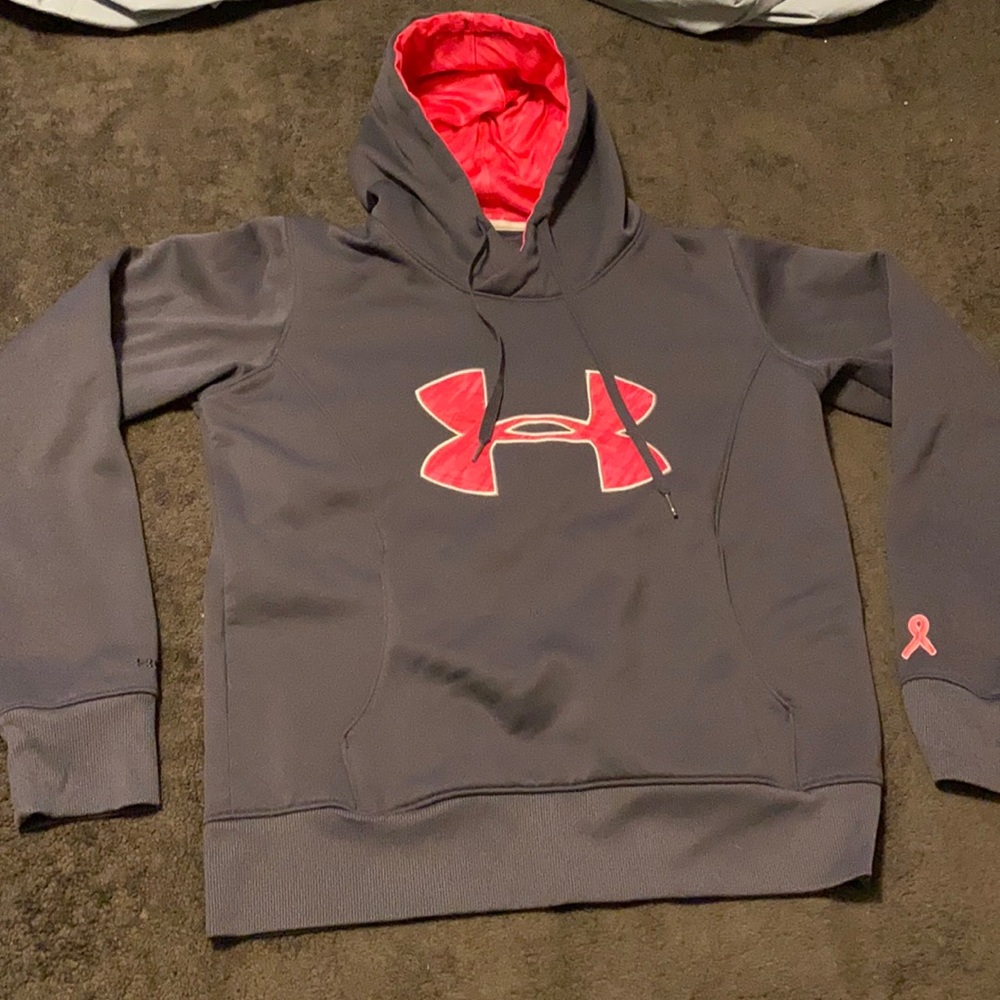 UA women’s semi fitted hoodie